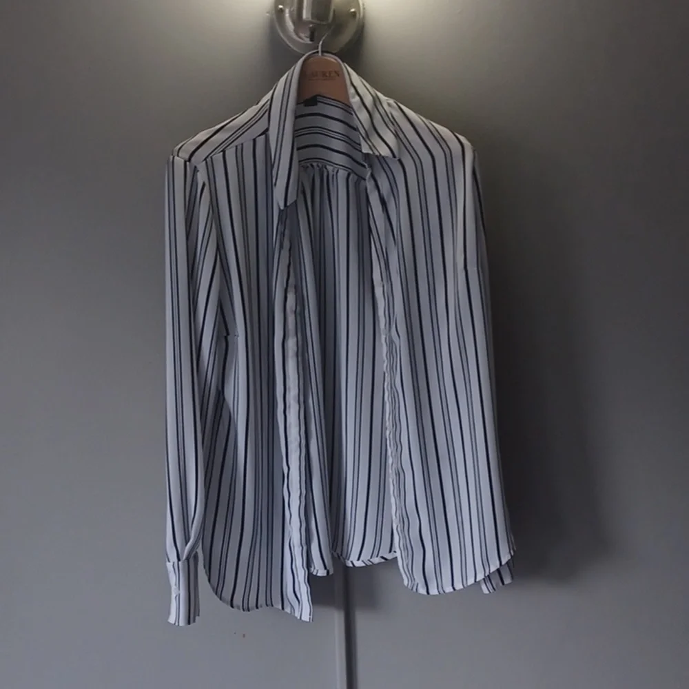 Blouse - Picture 1 of 2